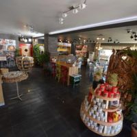 Taze Kuru Shop & Cafe