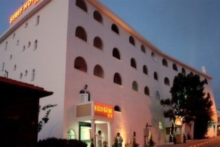 Şeref Hotel