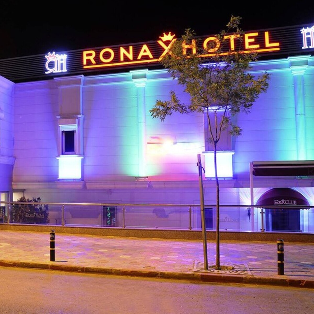 Kumburgaz Ronax Hotel'in Konforlu Odalarında Tek veya Çift Kişilik Konaklama Seçenekleri