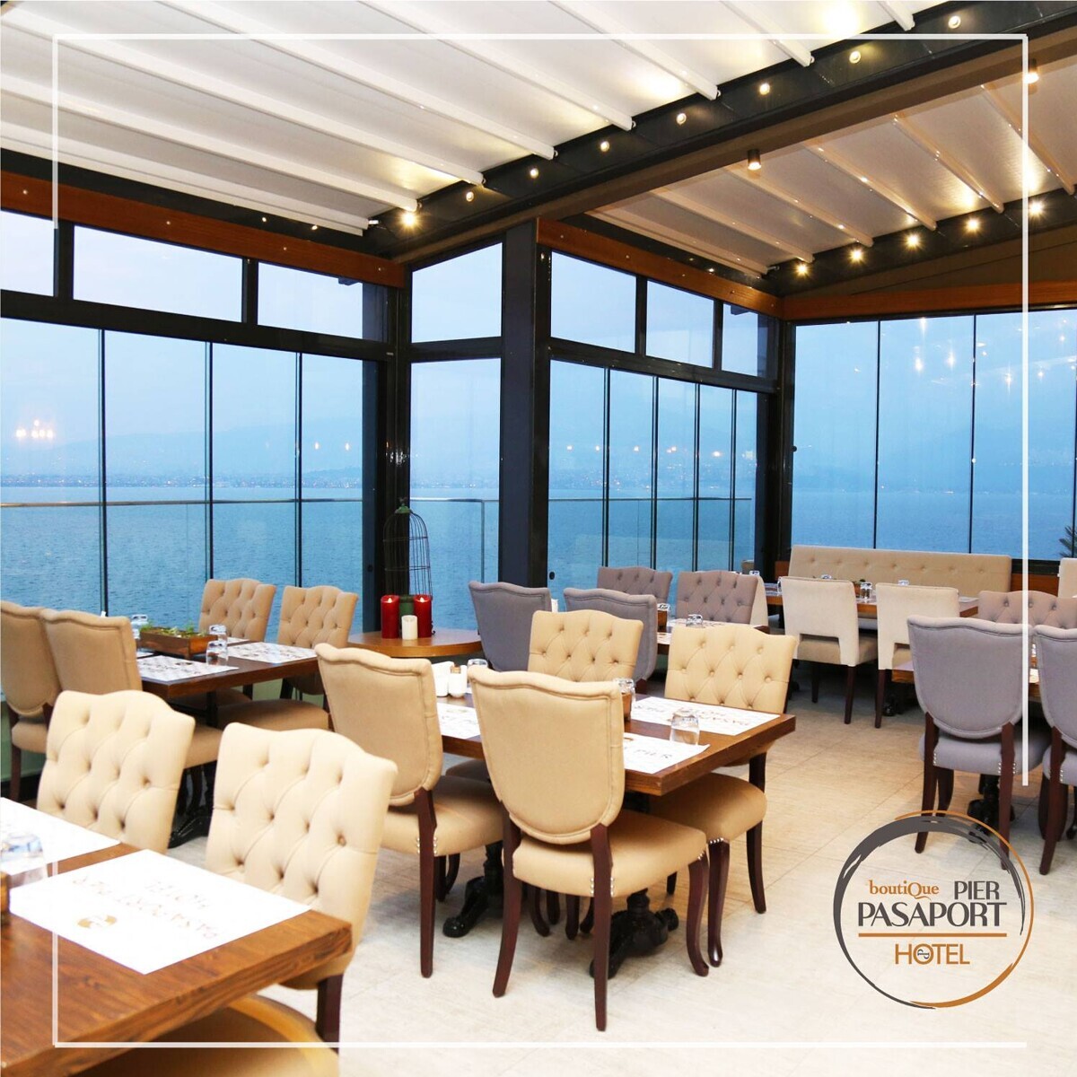 Konak Pasaport Pier Hotel Deniz Manzarası Eşliğinde Açık Büfe Kahvaltı