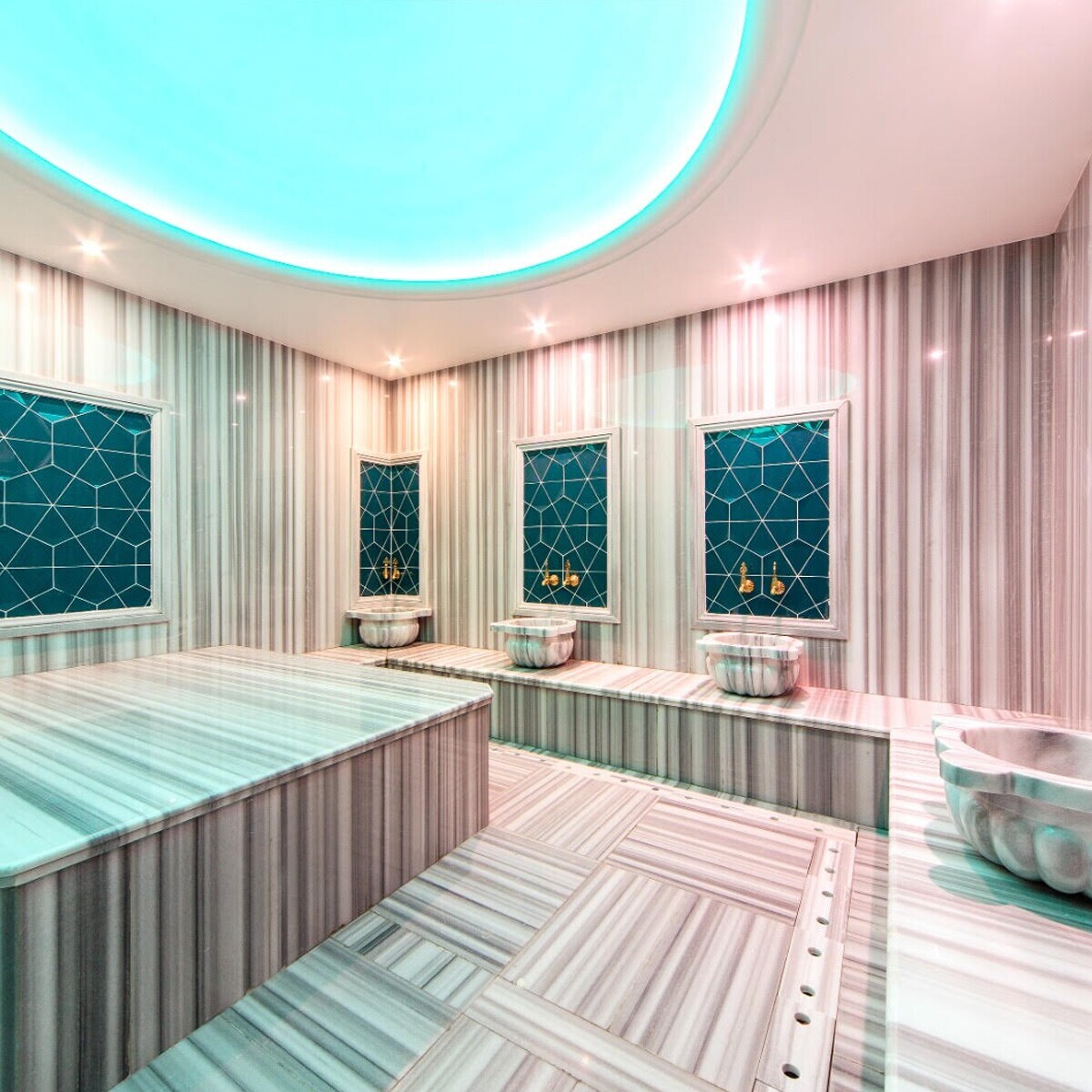 The City Suites Viento Spa'da Kese Köpük, Tek ve Çift Masajları