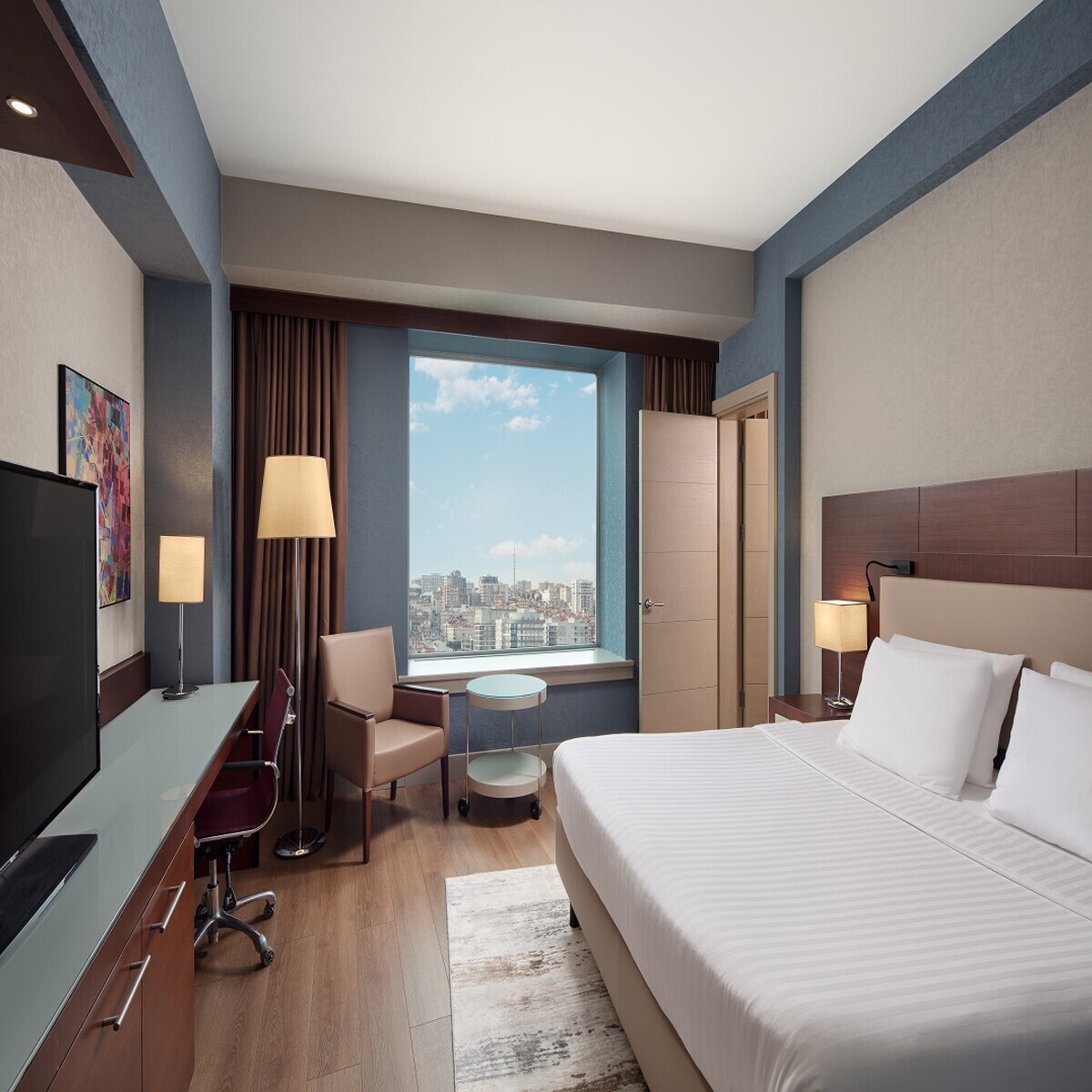 5 Yıldızlı Delta Hotels by Marriott Istanbul West Deluxe Odada Çift Kişilik Konaklama ve SPA Kullanımı