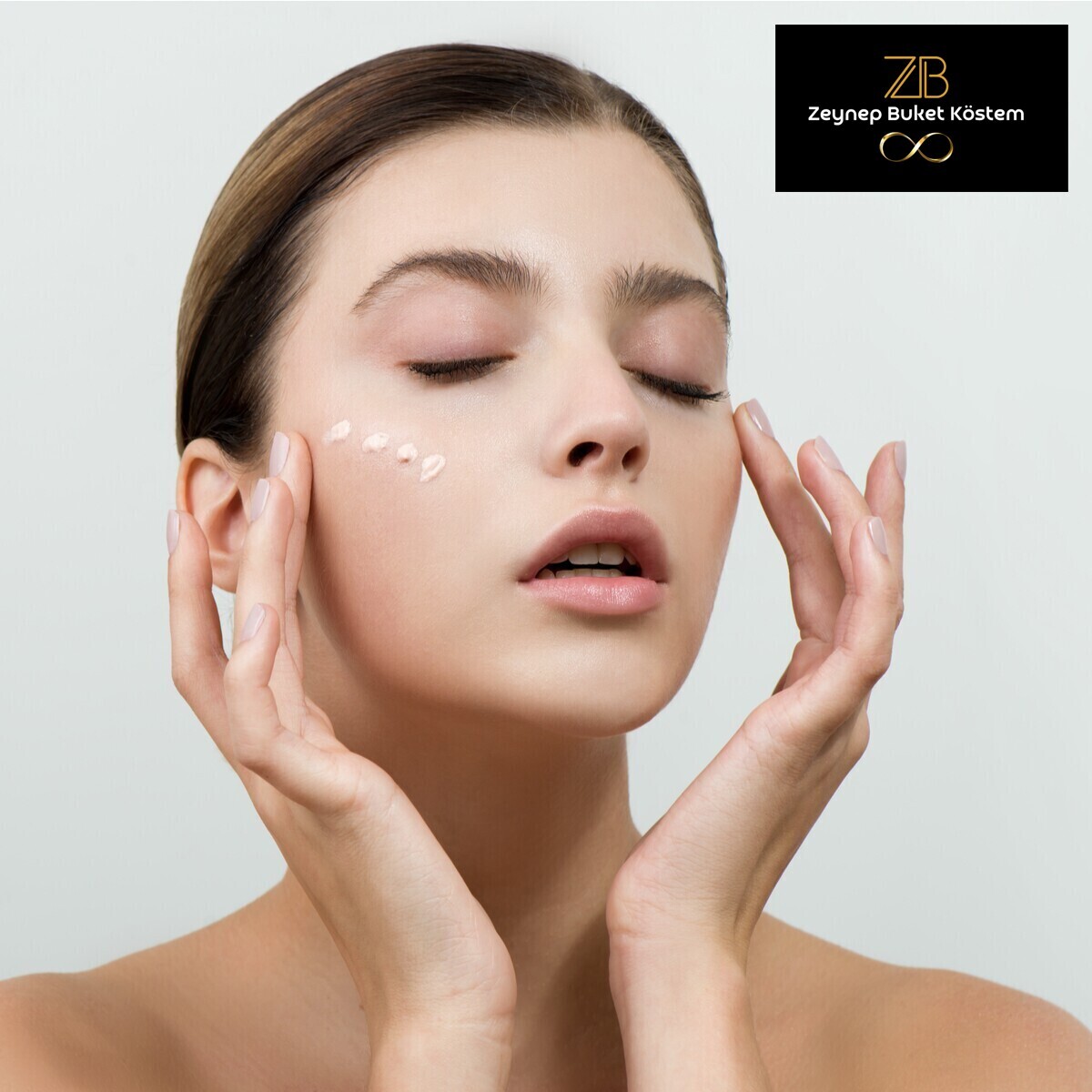 Z&B Beauty Center By Buket Manav'da 1 Seans Cilt Bakımı Uygulaması