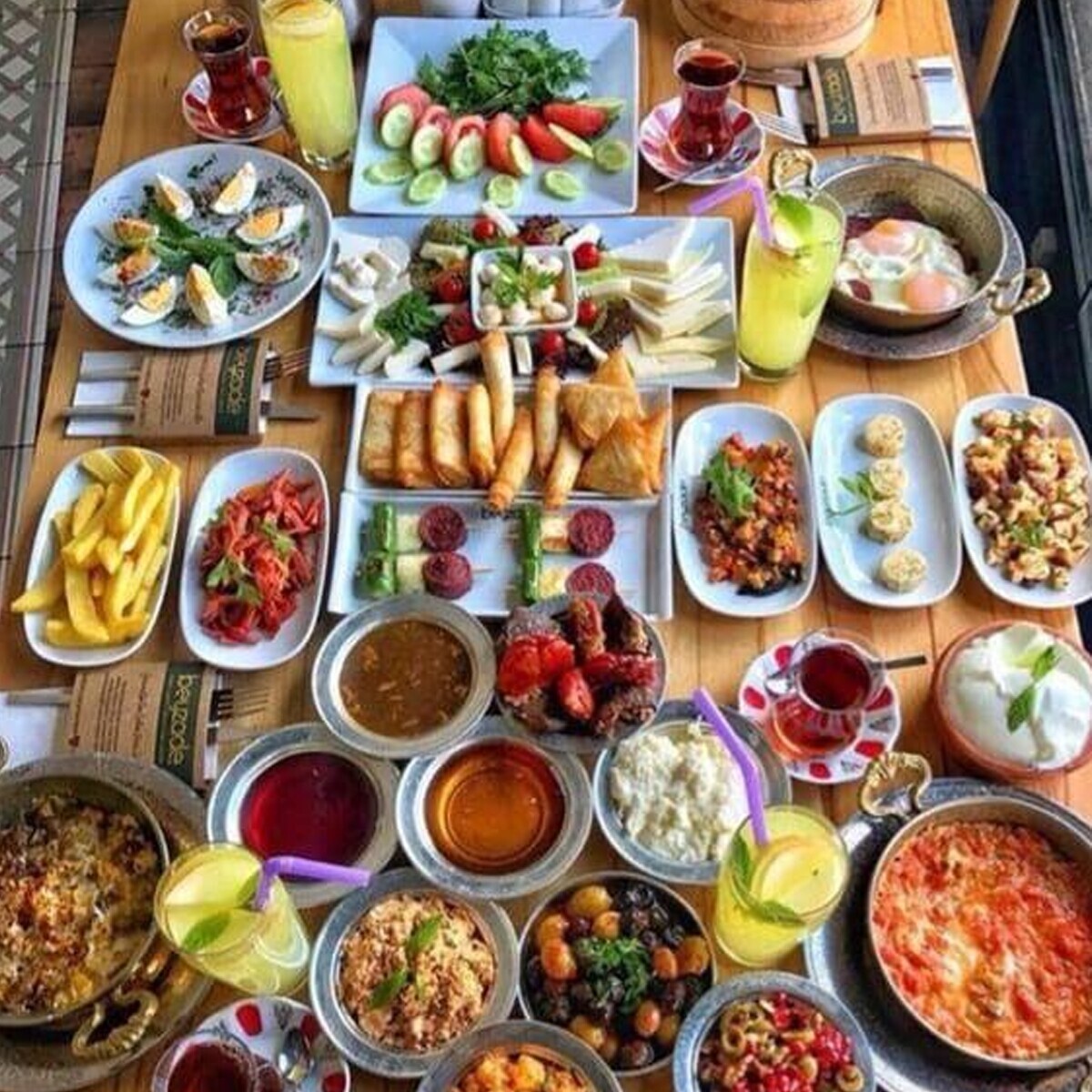Diyarbakır Yöre Evi'nden Yöresel Kahvaltı Menüsü