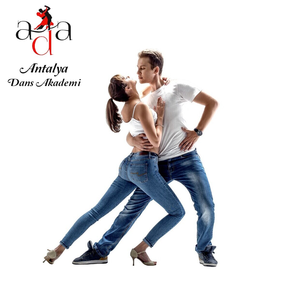Antalya Dans Akademi'de Bachata, Salsa, Kizomba, Oryantal, Zeybek Dans Eğitimleri