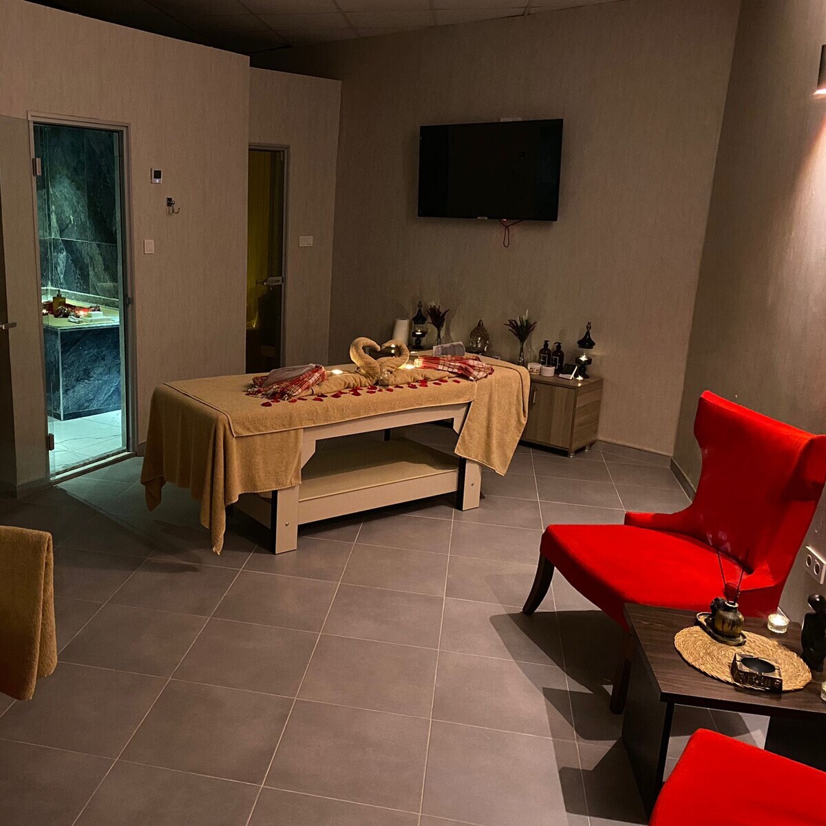 Nanu Spa, Bayramoğlu Paradise Island Otel'de Kese Köpük, Masaj ve SPA
