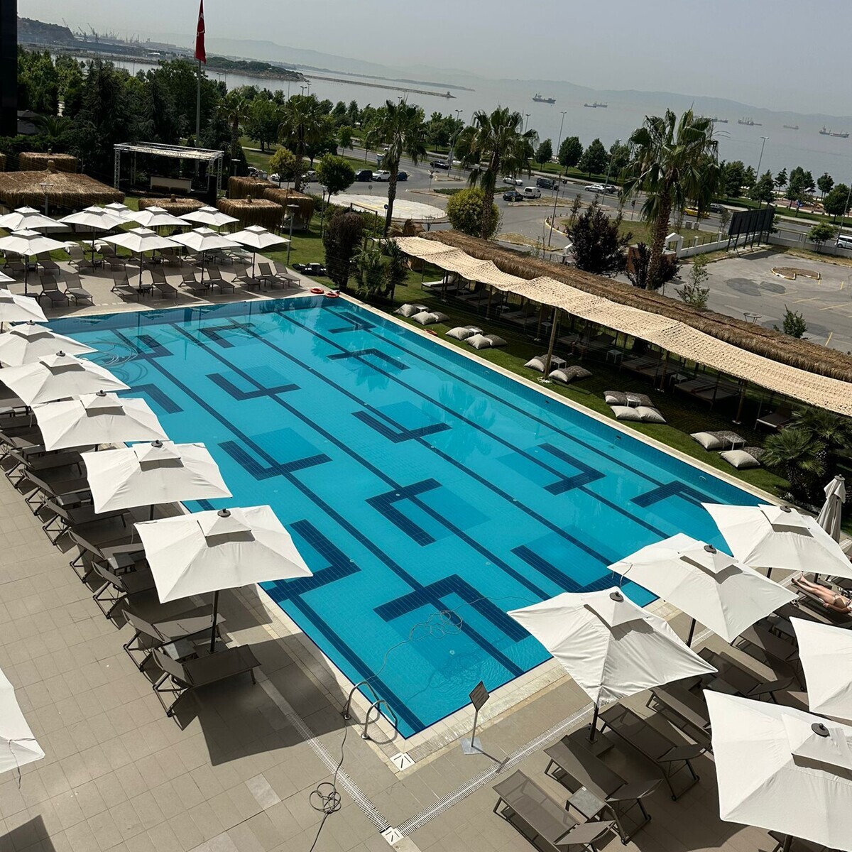 The Green Park Pendik Hotel Havuz Kullanımı