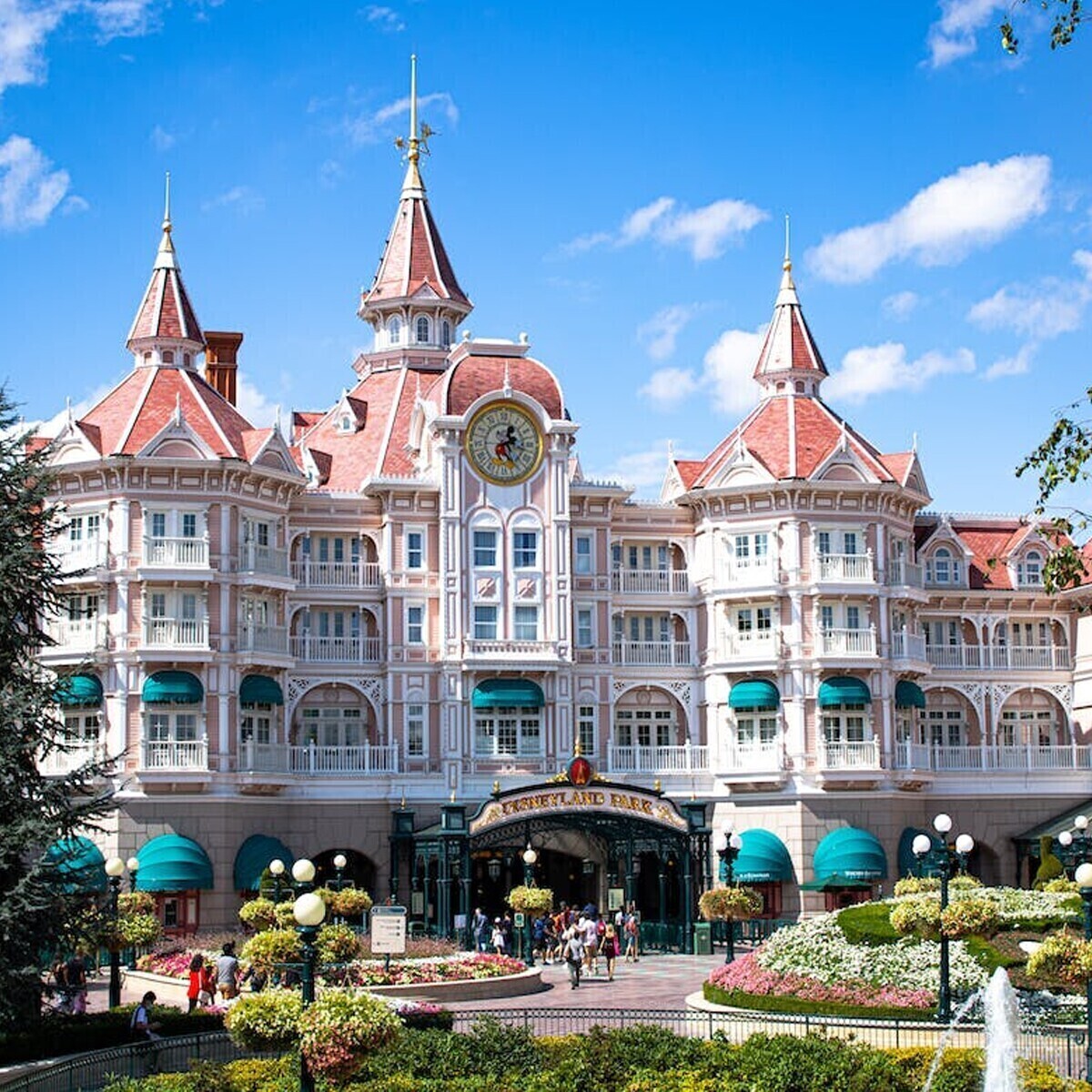 2025 Yılı Pgs Ve Thy İle 5 Gün Tüm Turlar Dahil Disneyland Park Biletleri Dahil (4 Gün Kala İptal Hakkı Seçenekli)