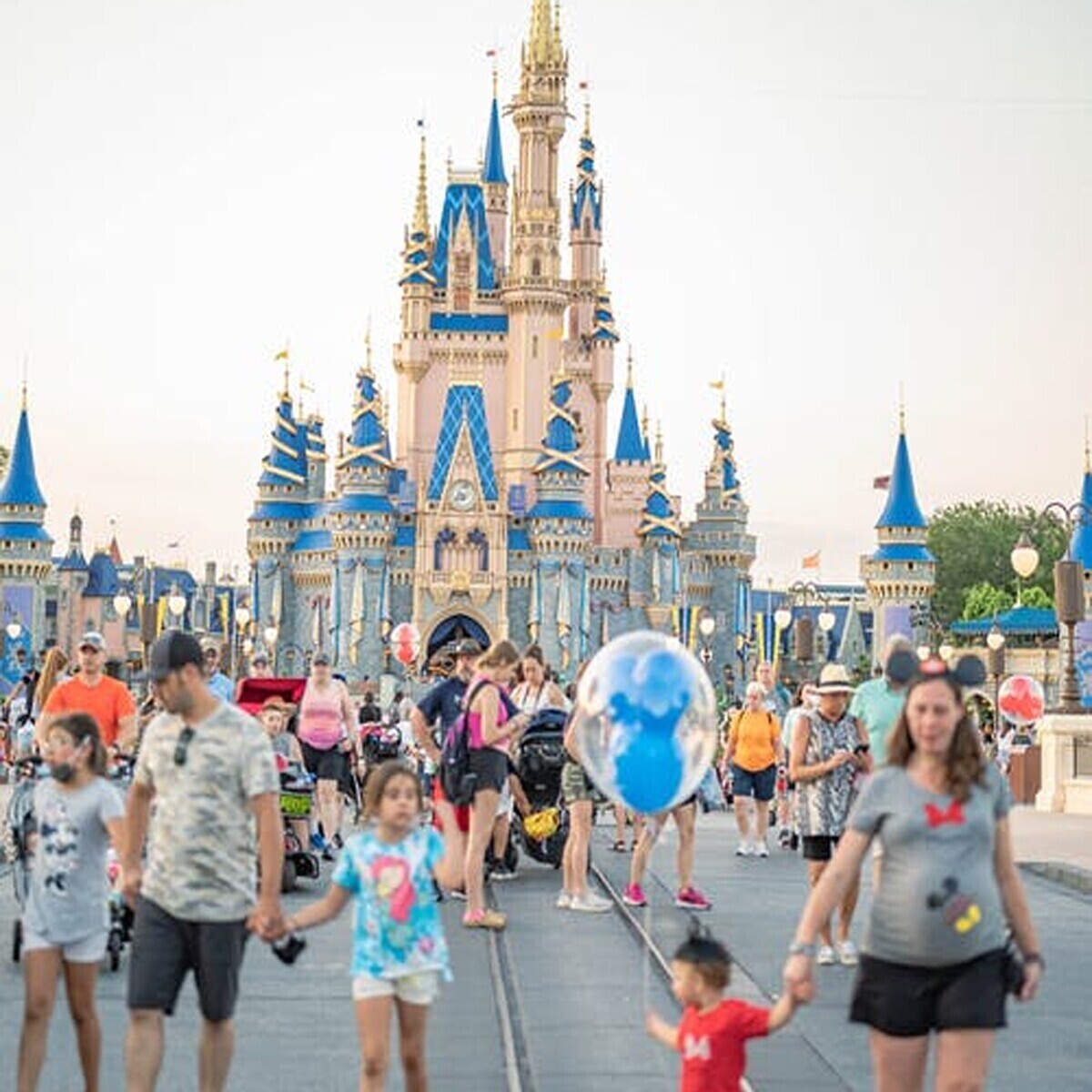 2025 Yılı Pgs Ve Thy İle 5 Gün Tüm Turlar Dahil Disneyland Park Biletleri Dahil (4 Gün Kala İptal Hakkı Seçenekli)