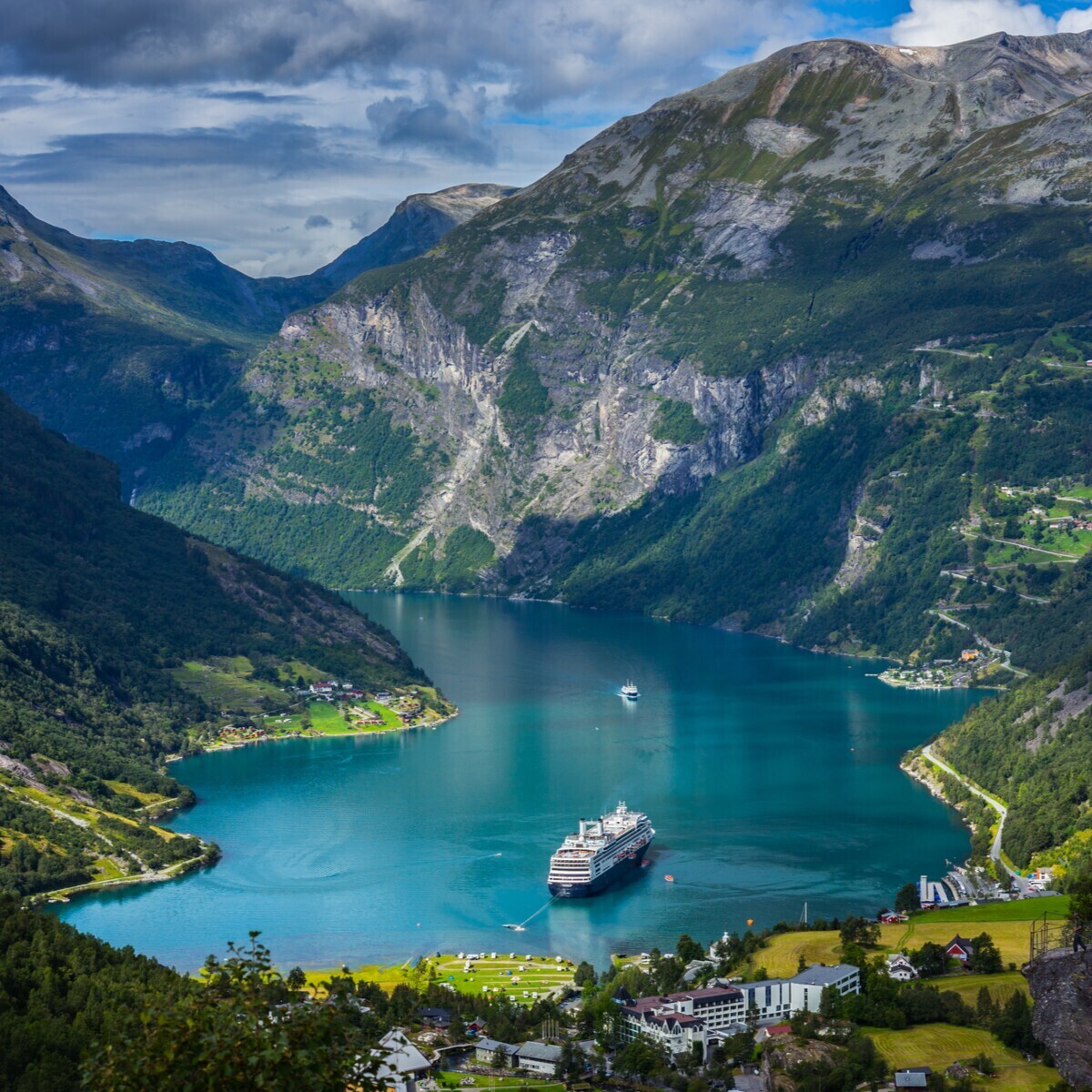 8 Gün Tüm Ekstra Turlar Dahil İskandinavya & Norveç Fiyort Turu