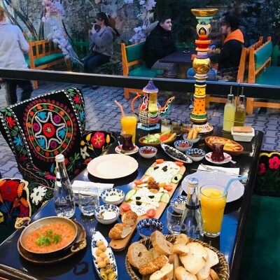 Balat Antik Cafe'den Antik Serpme ve Köy Kahvaltısı Menüleri