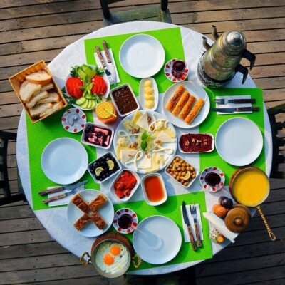 Polonezköy Cumhuriyetköy Keyf-i Mekan’da Serpme Köy Kahvaltısı