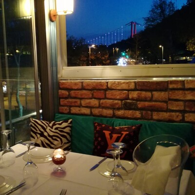 Park Et & Balık Restaurant'ın Şık Atmosferinde Akşam Yemeği