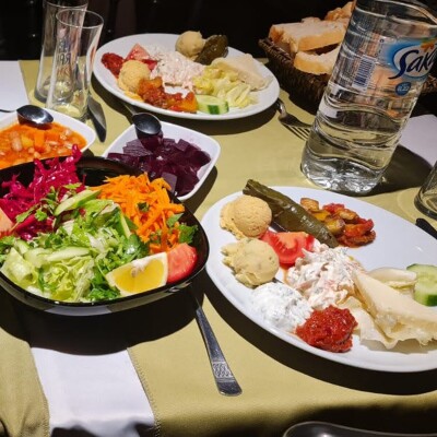 Salash Yeni Nesil Meyhane'de Canlı Müzik Eşliğinde Akşam Yemeği Menüsü