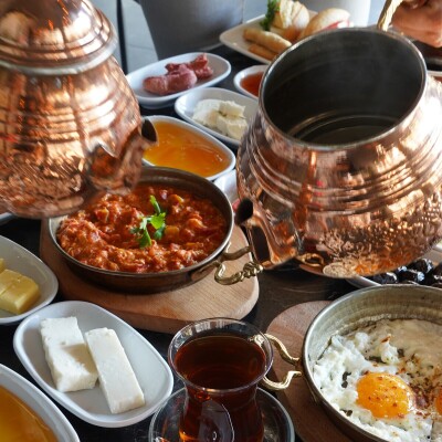 Narqa Lounge'dan Nefis Serpme Kahvaltı Menüsü