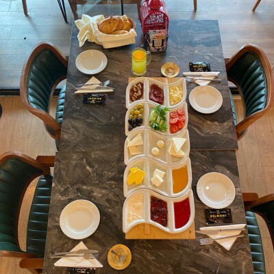 Pendik Marina Belmont Dünyası'nda Zengin Kahvaltı Menüleri
