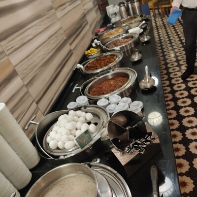 Taksim Gönen Hotel'de Boğaz Manzaralı Açık Büfe Kahvaltı Menüsü