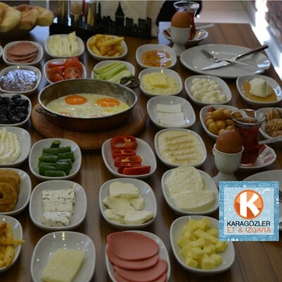 Karagözler Et & Izgara & Şarküteri'de Serpme Kahvaltı