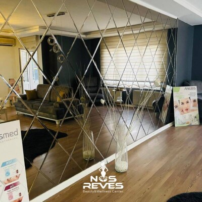 Florya Nosreves Beauty & Wellness'ta Kirpik Lifting, Manikür, Pedikür