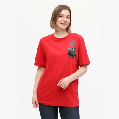 Kırmızı %100 Pamuk Palmiye Cep Detaylı Baskılı Basic Bisiklet Yaka Örme T-Shirt
