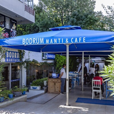 Bodrum Mantı & Cafe Ulus'ta Zengin Serpme Kahvaltı Menüsü