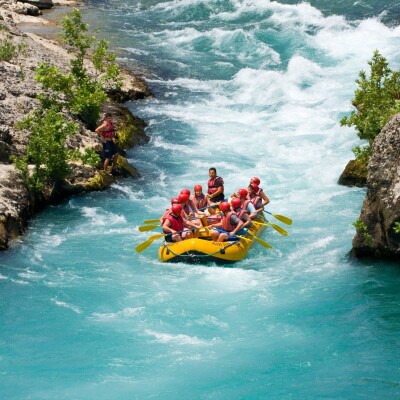 Mavi Rafting Köprülü Kanyon'da Öğle Yemeği ve Ekipmanlar Dahil Rafting