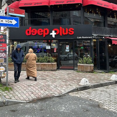 Deep Plus Cafe & Restaurant'tan Serpme Kahvaltı & Sıcak Kahvaltı