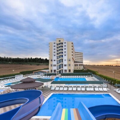 5 Yıldızlı Silivri Eser Diamond Hotel & Spa’da Günübirlik Havuz Paketi