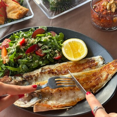 Voo İstanbul'da Deniz Manzaralı Akşam Yemeği Menüsü