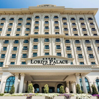 Kıbrıs Lord's Palace Hotel Spa Casino'da 3 Gece Konaklama Otel + Uçak