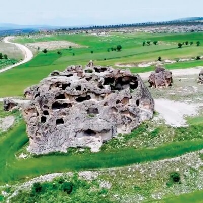 İzmir Çıkışlı Afyon Ayazini Köyü Frig Vadisi Emre Gölü Turu