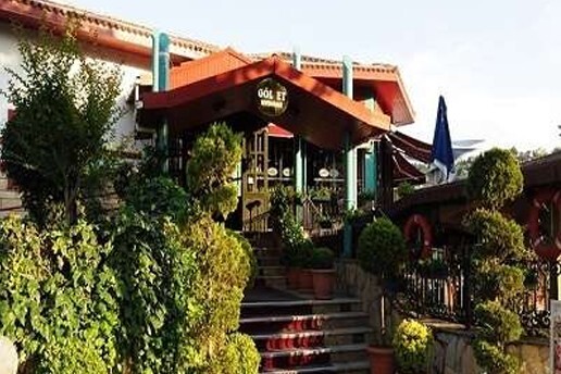 Bahçeşehir Göl Et Restaurant'ta Enfes Karışık Izgara Menüsü Fırsat Bu