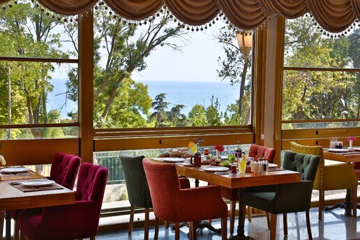 Avcılar Emirhan Palace Hotel'de Açık Büfe Kahvaltı Menüsü Fırsat Bu