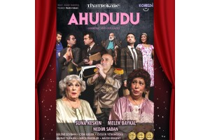 Suna Keskin, Melek Baykal ve Nedim Saban'ın Başrollerini Paylaştığı Efsane Bir Kadronun Sahnelediği 'Ahududu' Tiyatro Bileti
